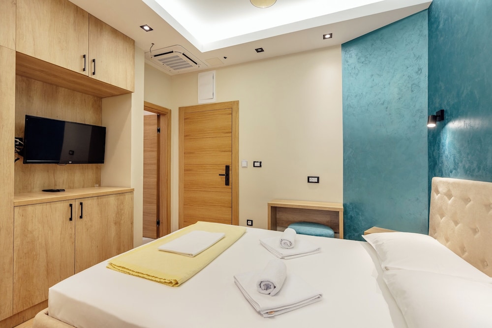 Deluxe Double Room - Photo 4