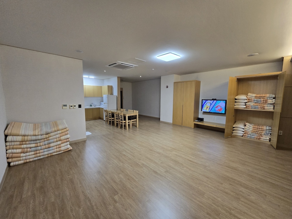 Family Korean Ondol Room photo 2