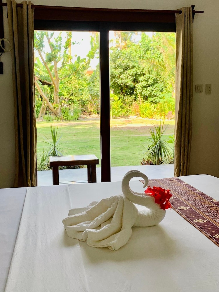 Deluxe Room, 1 Double Bed, Garden View