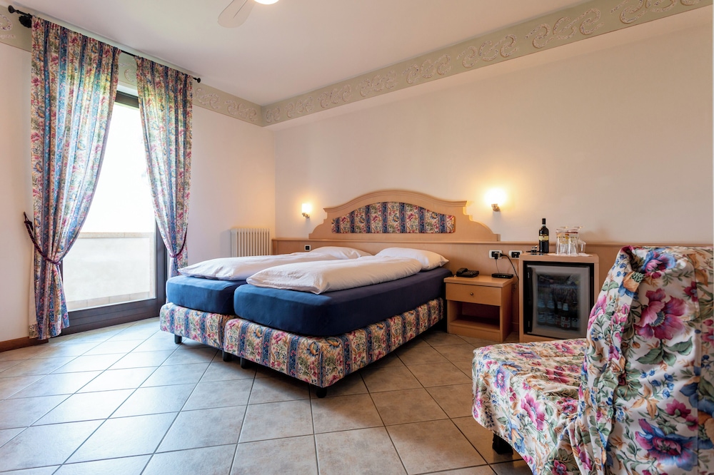Classic Double Room photo 1