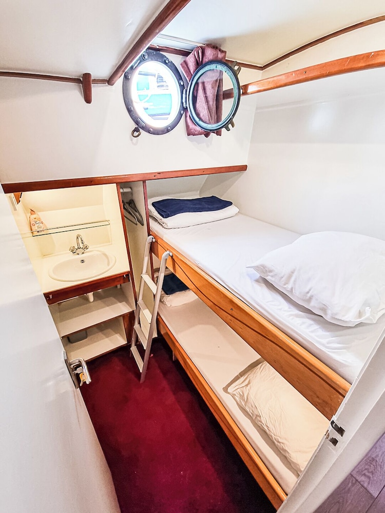 Classic Quadruple Room photo 3