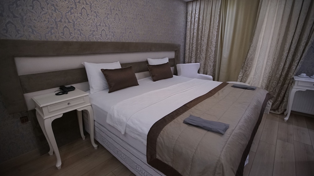 Classic Double or Twin Room