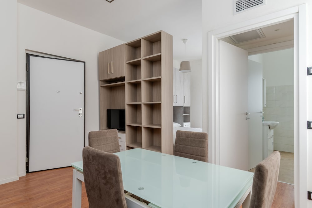 Apartment, 1 Queen Bed, Non Smoking, Private Bathroom