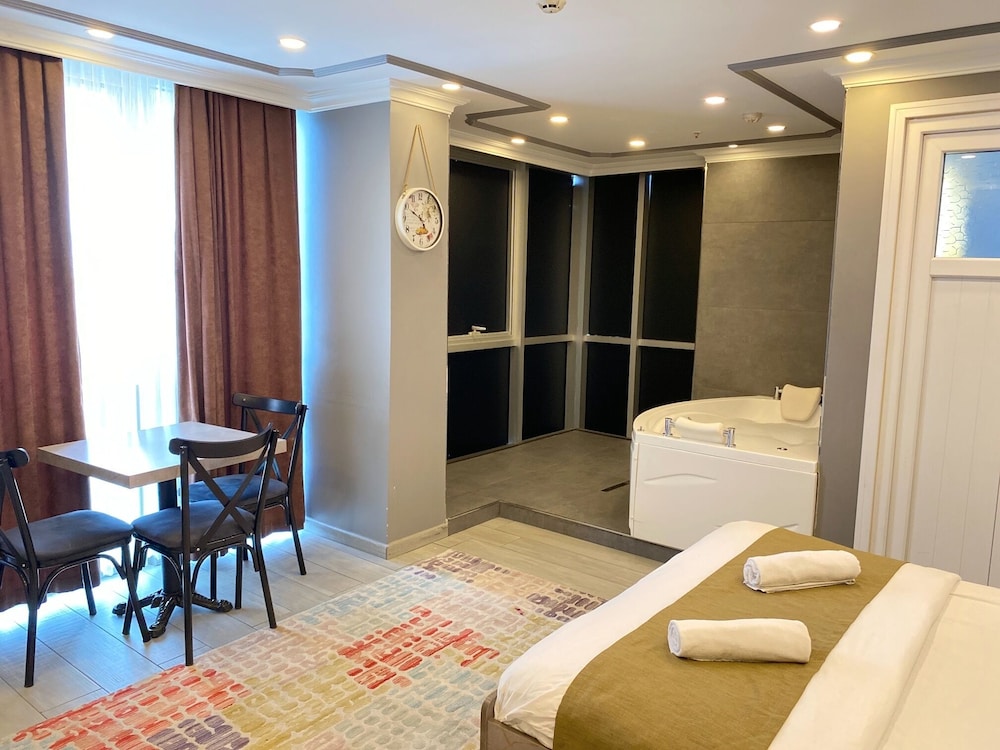 Luxury Double Room Single Use photo 2