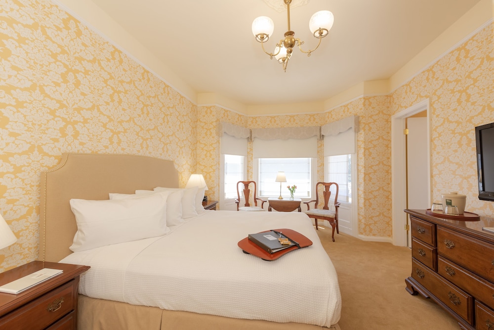 Signature Room, 1 King Bed (Cupola)