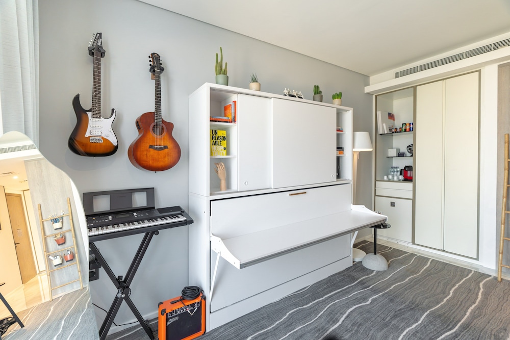 Suite, 1 Twin Bed (Creator Suite)