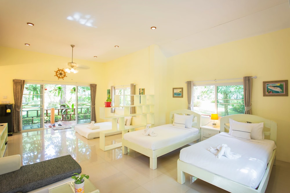 Peach Home photo 3