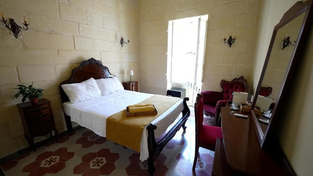 Deluxe Double Room, City View