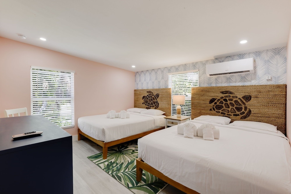 Double Room, Private Bathroom (#4 Sandpiper)