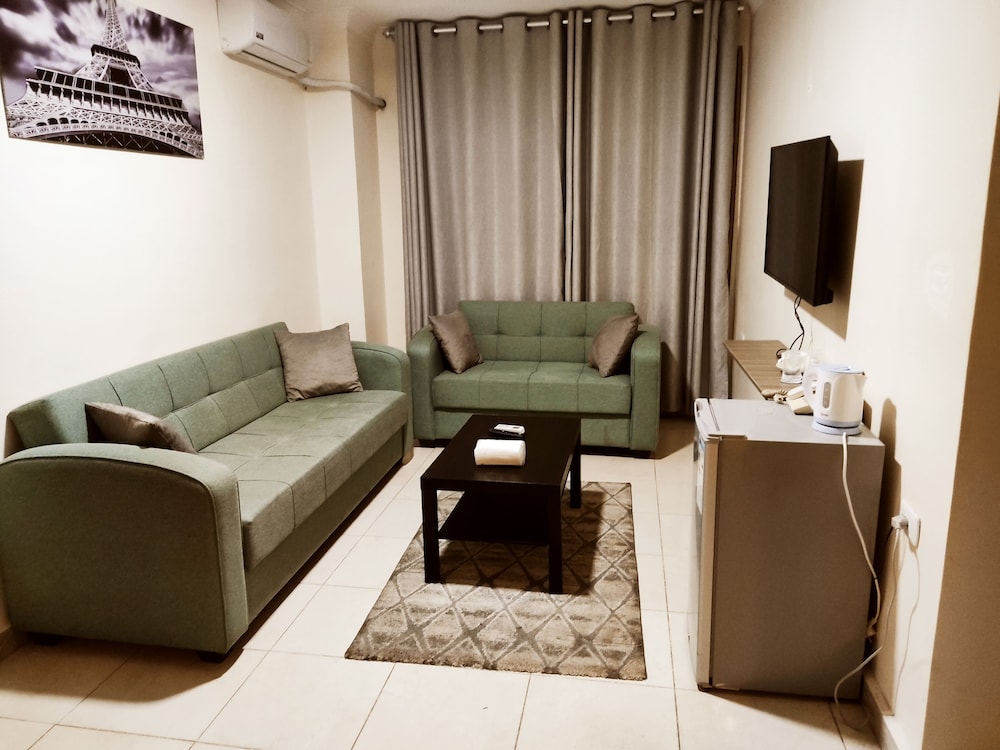 Junior Studio Suite