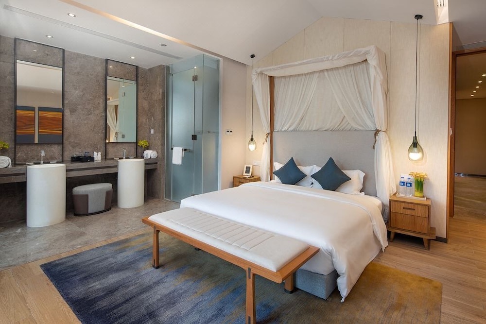 Luxury Villa photo 2