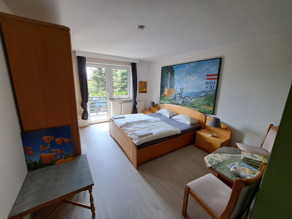 Comfort Apartment, 2 Bedrooms, Non Smoking, Mountain View photo 2