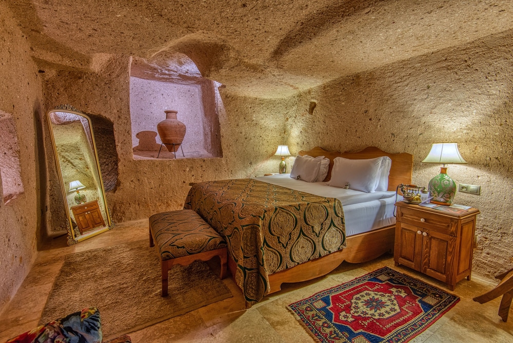 Imperial Pool Suite - Photo 4