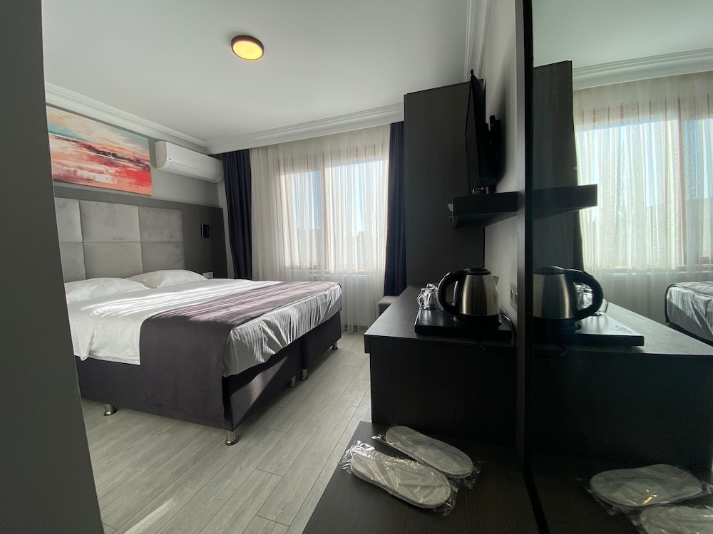 Economy Double Room photo 2