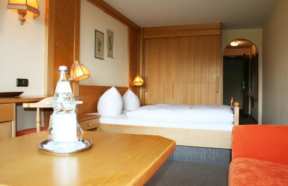 Single Room photo 2