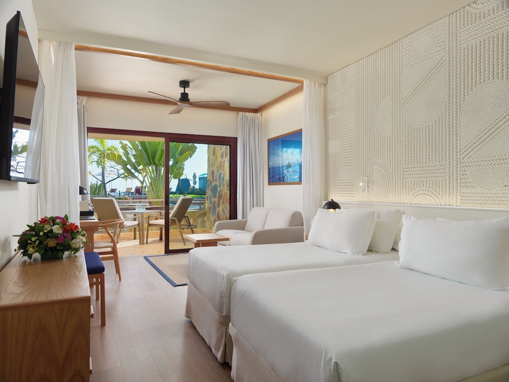 Superior Room (3 Adults) - Photo 6