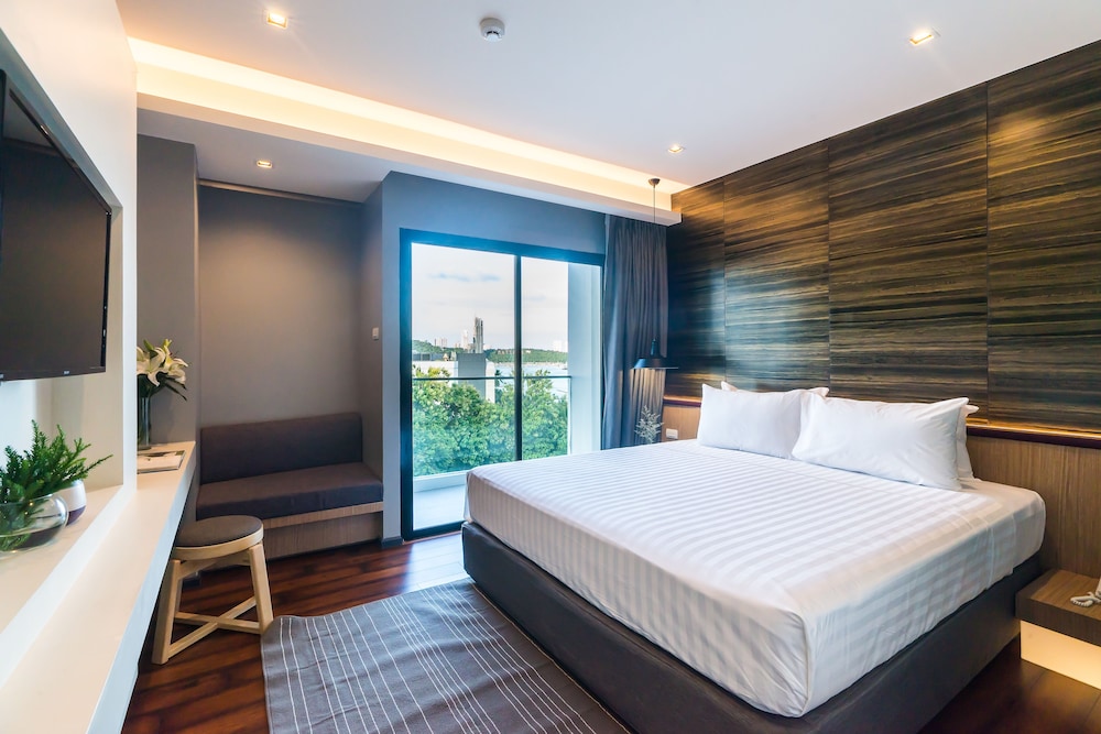 Sea Deluxe Tree with Bathtub