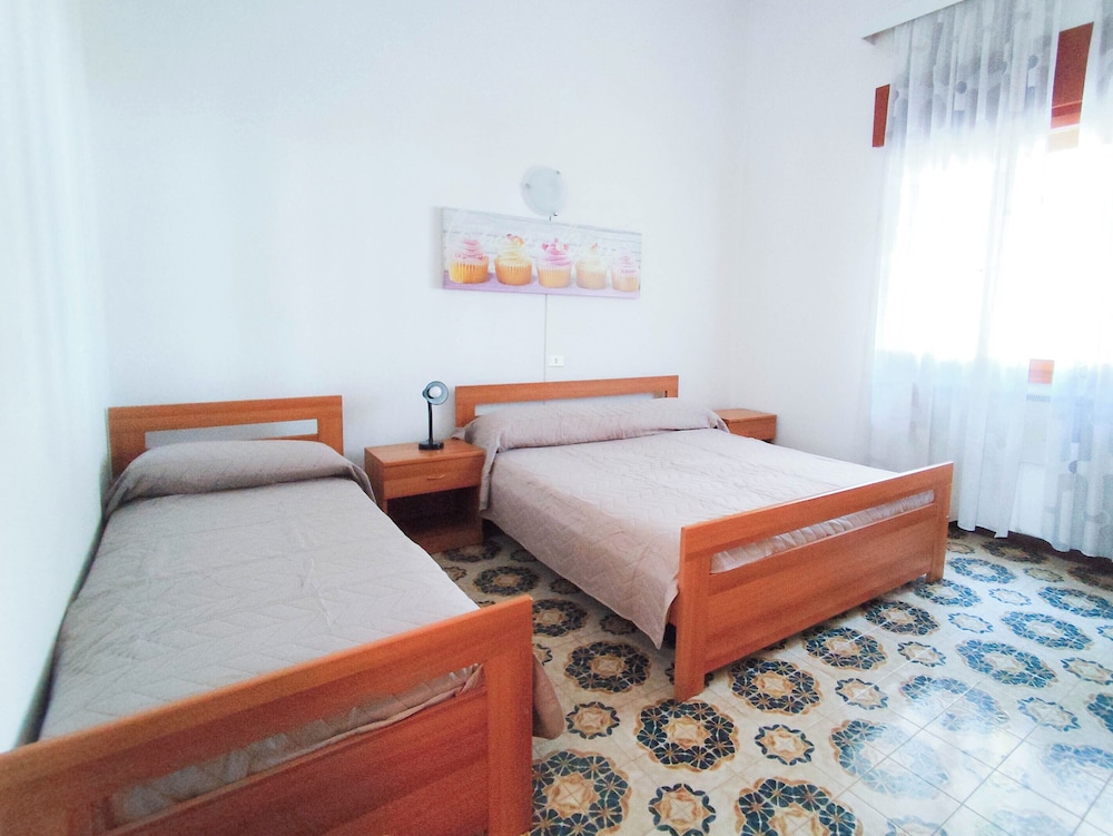 Apartment, 2 Bedrooms, Balcony, City View