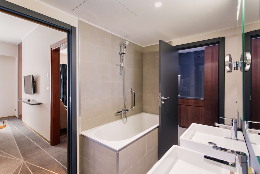 Presidential Suite, 1 King Bed, Non Smoking photo 2
