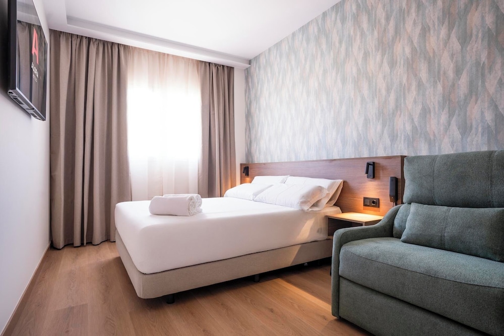 Superior Double Room, 1 Queen Bed with Sofa bed