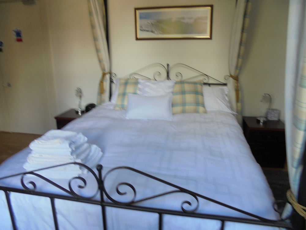 Double Room (4 poster) photo 1