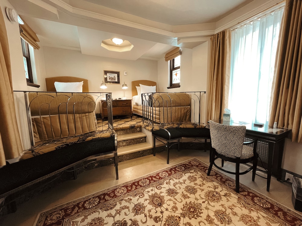 Twin Room (ground floor) photo 3