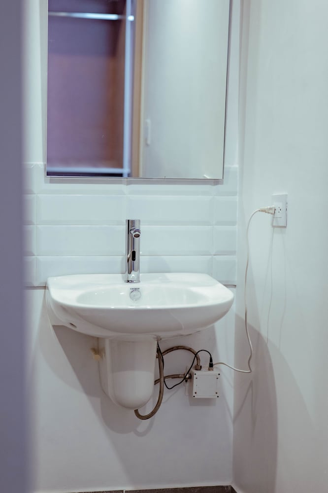 Basic Single Room photo 2