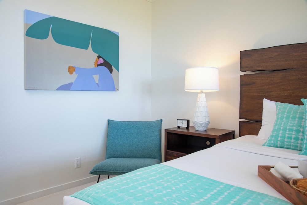 Condo (1 Bedroom)