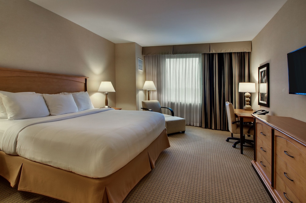 Luxury Room, 1 King Bed, Non Smoking, River View - Photo 1