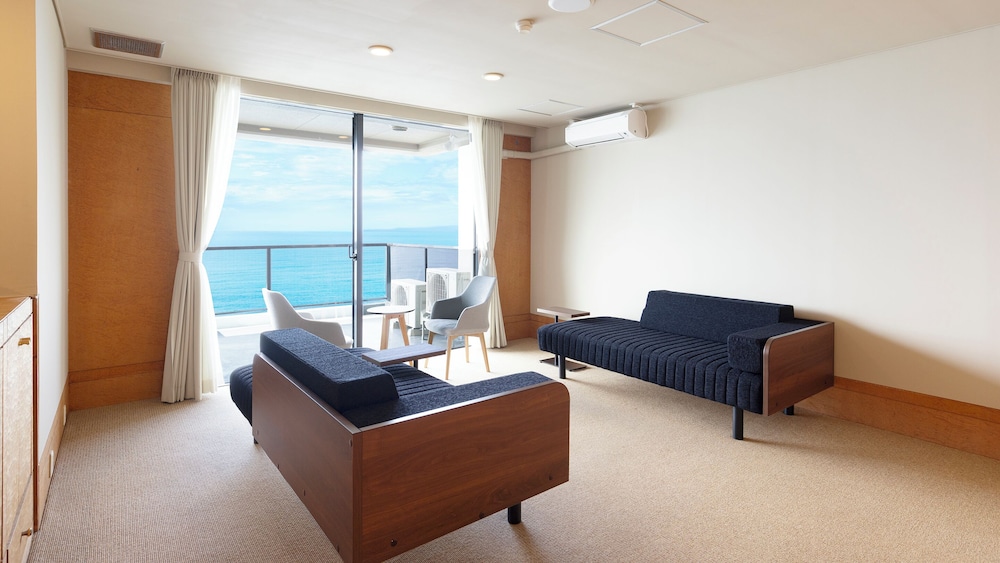 Standard Japanese Western Style Room with Private Bathroom for 6 people, Non Smoking