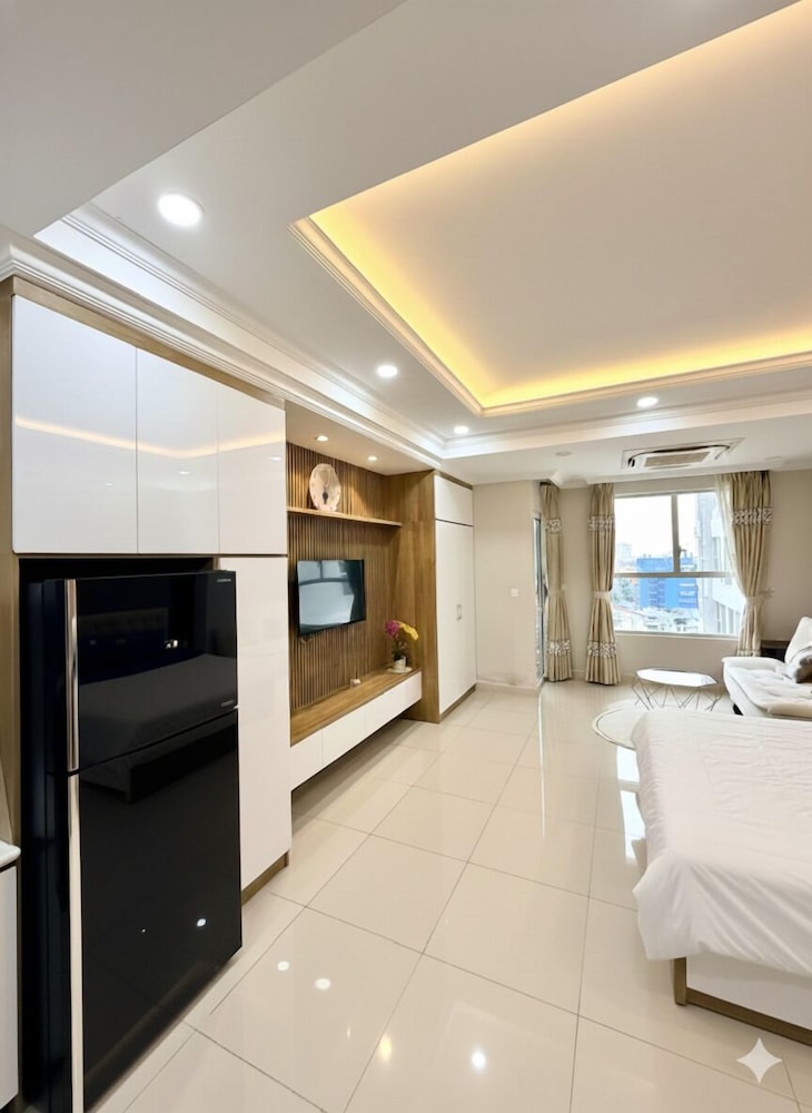 Deluxe Apartment, City View photo 2