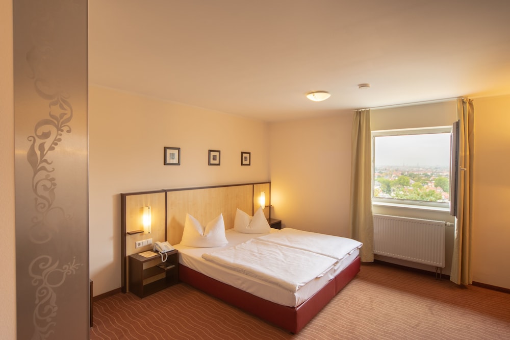 Superior Single Room, City View photo 2