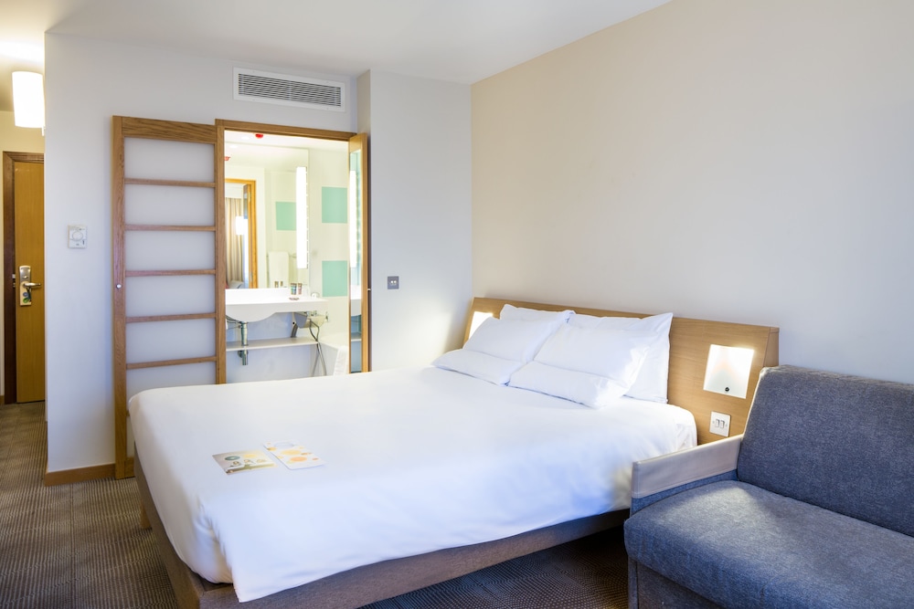 Superior Double Room, 1 Queen Bed with Sofa bed