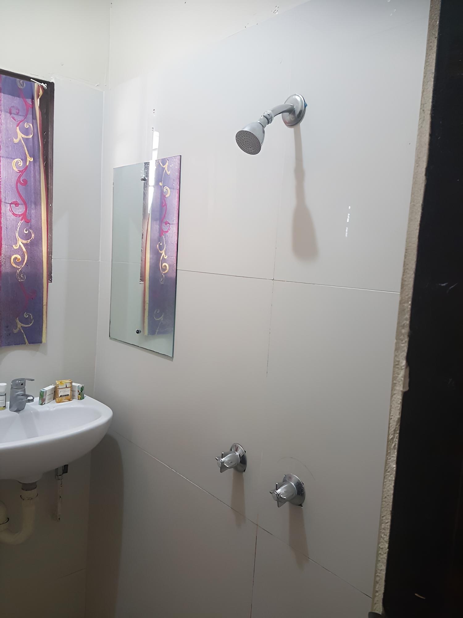 Standard Room photo 5