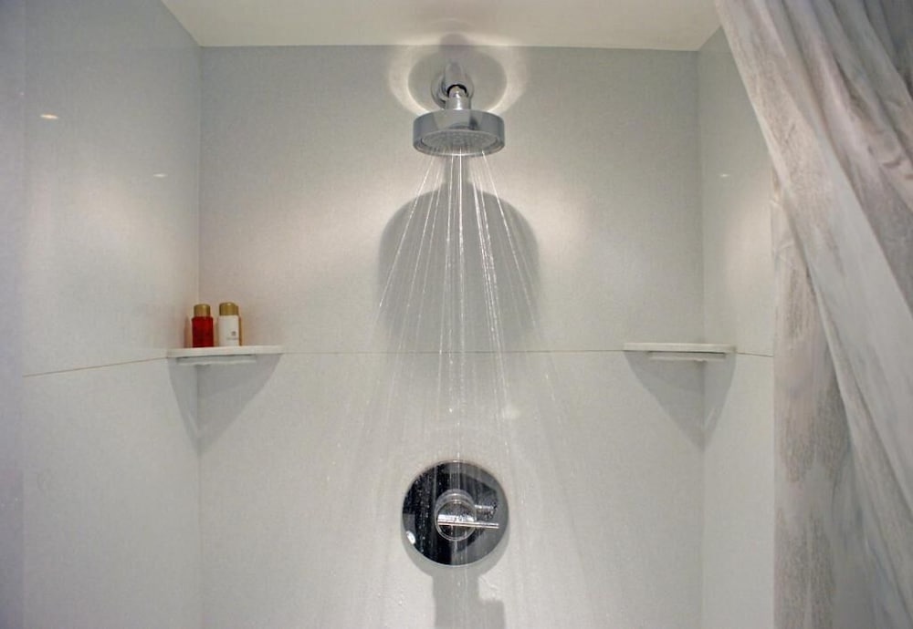 10-Bed Private Room Ensuite - Photo 7