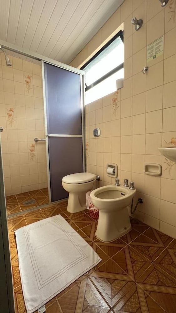 Standard Double Room - Photo 3