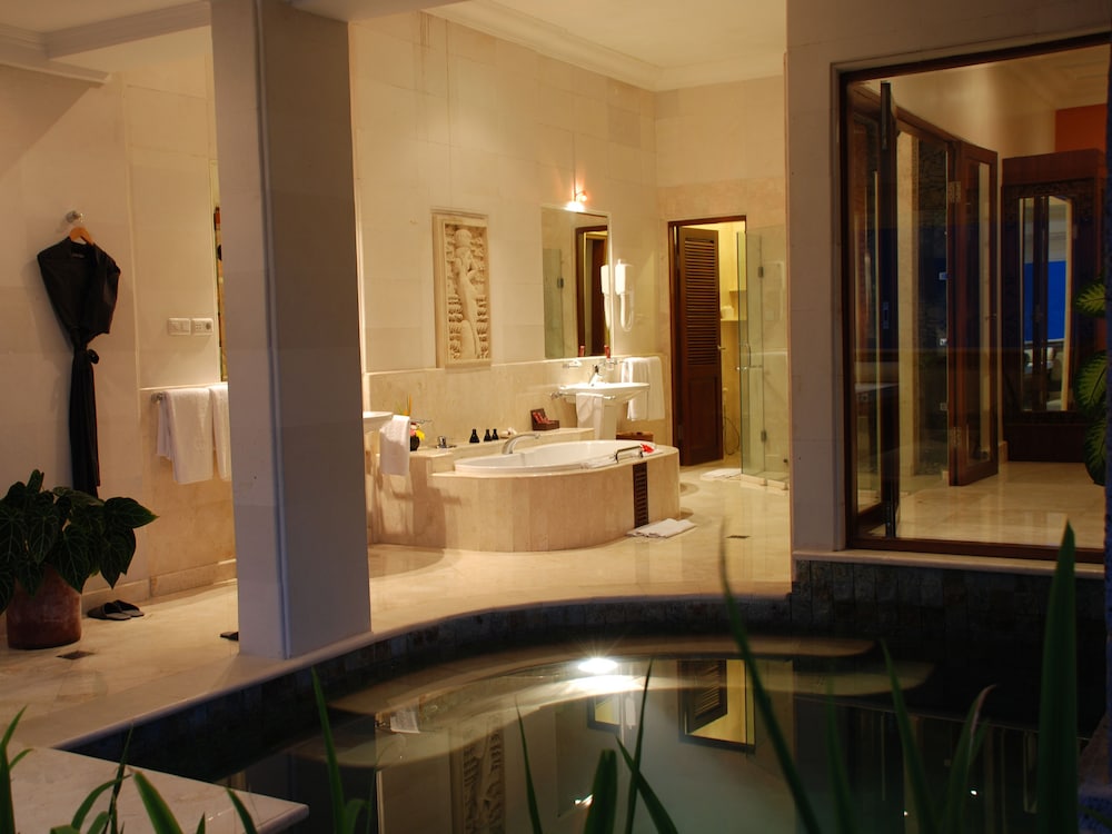 Available room