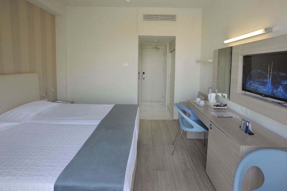 Superior Room - Photo 3