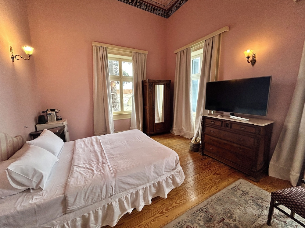 Mansion Standard Suite with Sea View photo 3