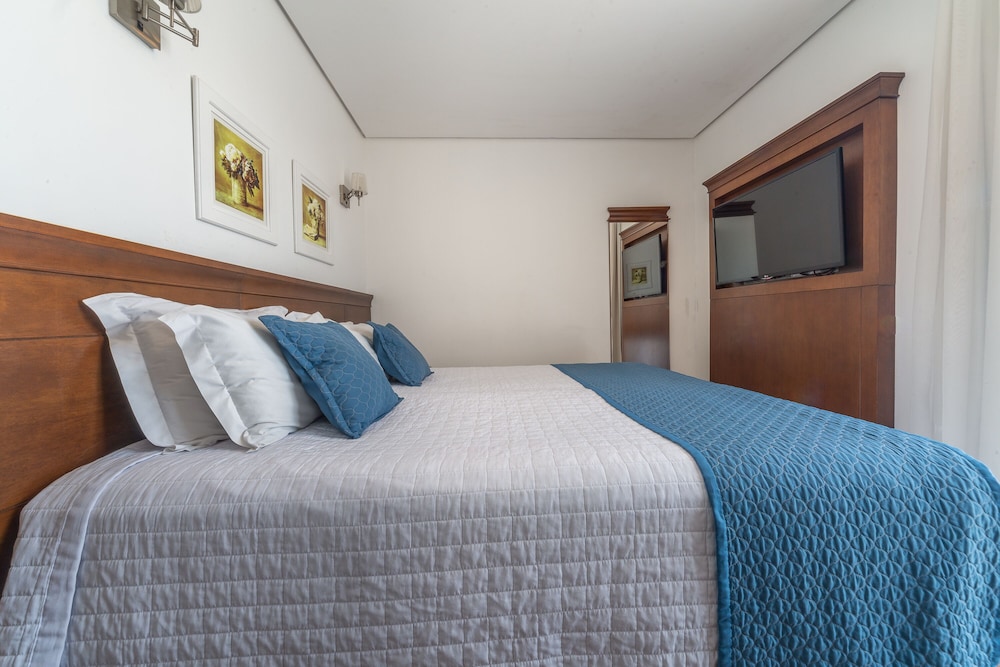 Standard Double or Twin Room, 1 Queen Bed
