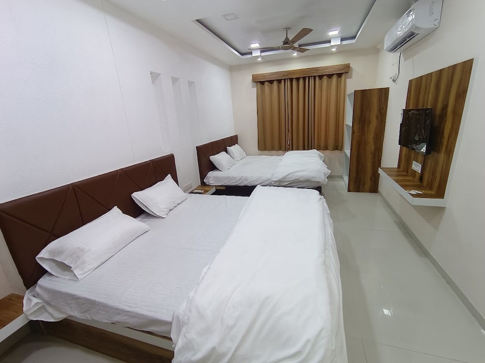 Premium Quadruple Room