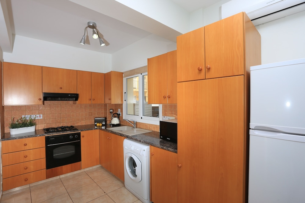 Villa photo 2