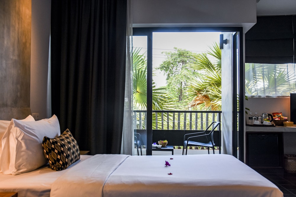 Superior Twin Balcony with 35% off Spa photo 1