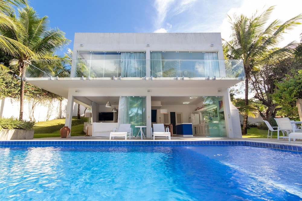Luxury House photo 1