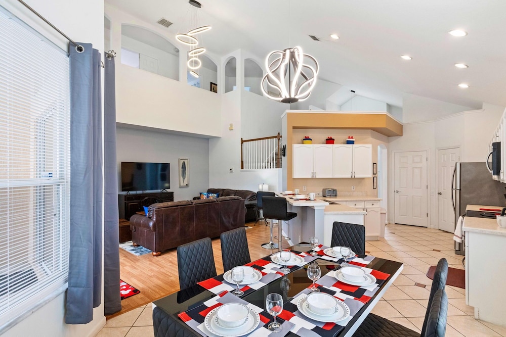 House (5 Bedrooms) - Photo 4