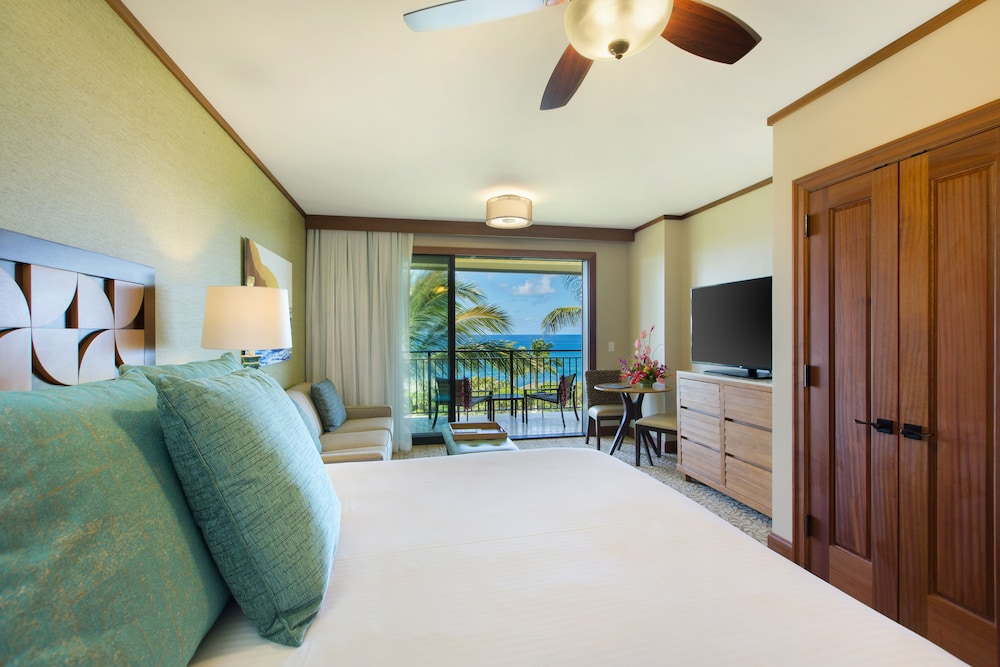 Studio, 1 King Bed with Sofa bed, Balcony (Coastline View) - Photo 11
