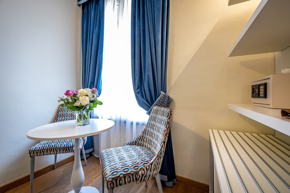 Superior Double Room - Photo 9