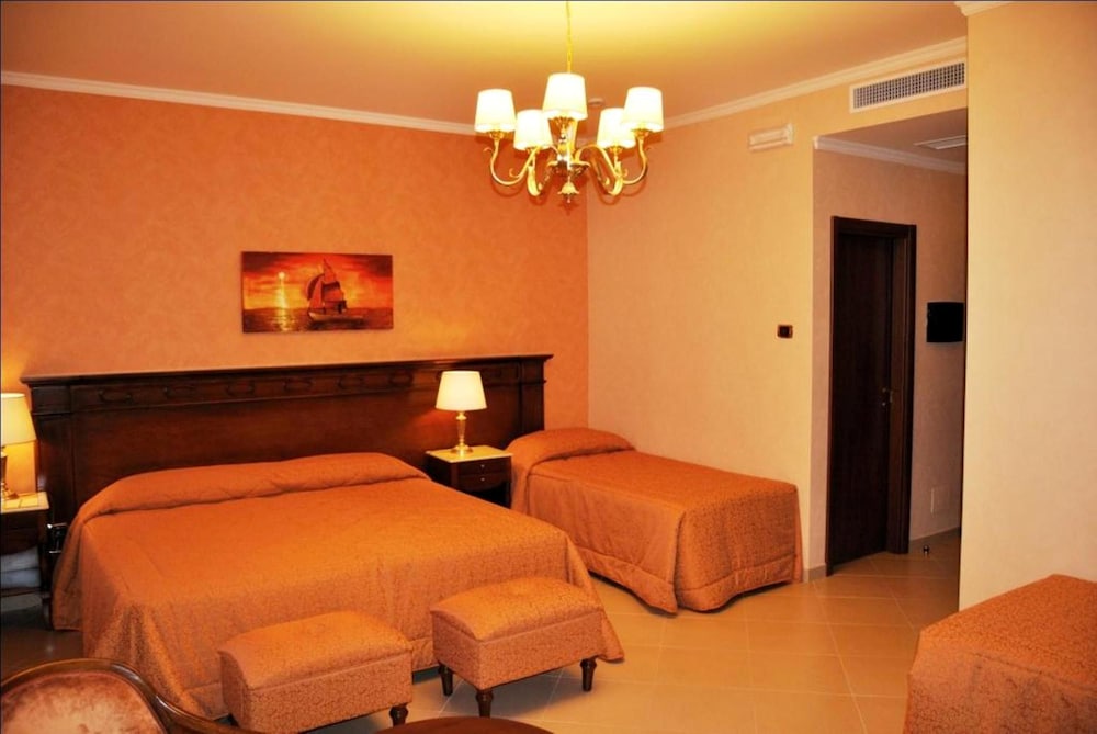 Standard Quadruple Room - Photo 3
