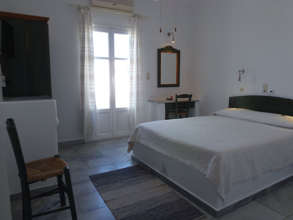 Double or Twin Room - Photo 1