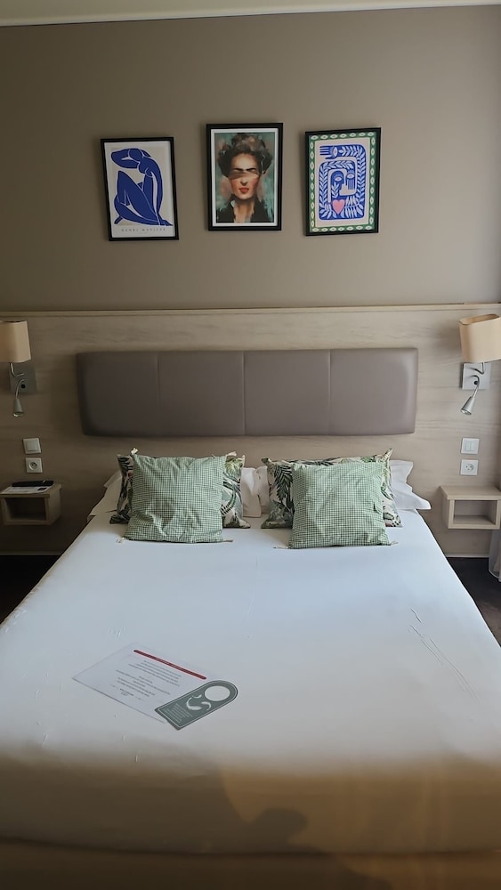 Standard Double Room - Photo 1